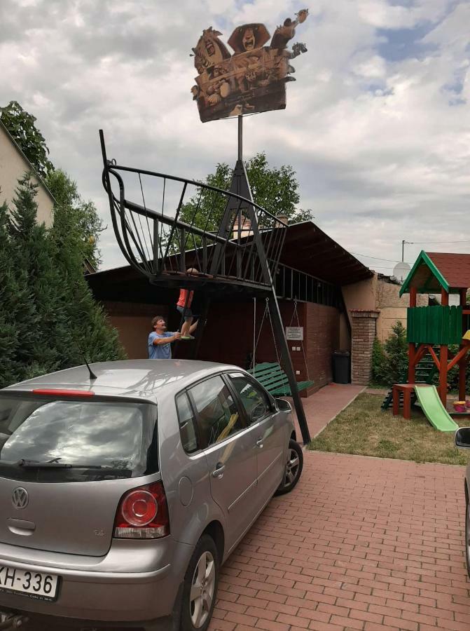 Gyulai Mesehaz Apartman エクステリア 写真